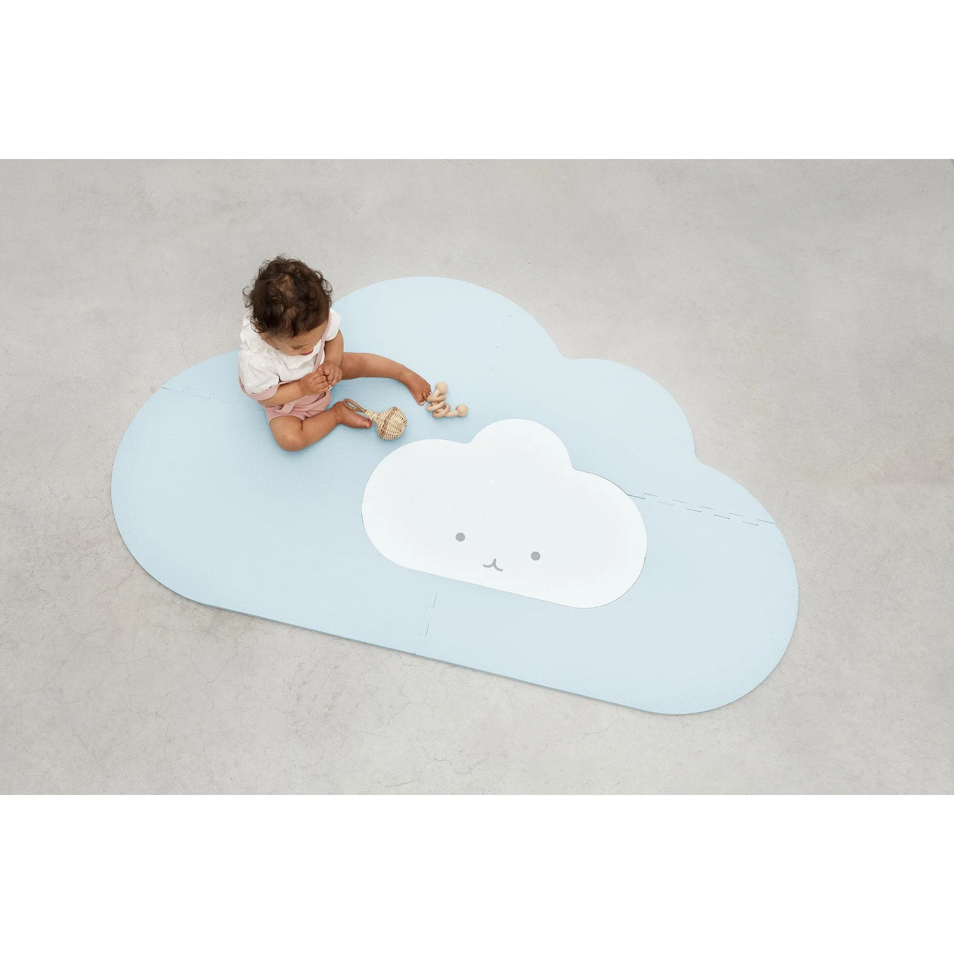 Quut Playmat - Head In The Clouds (S - 145 x 90cm) - Dusty Blue