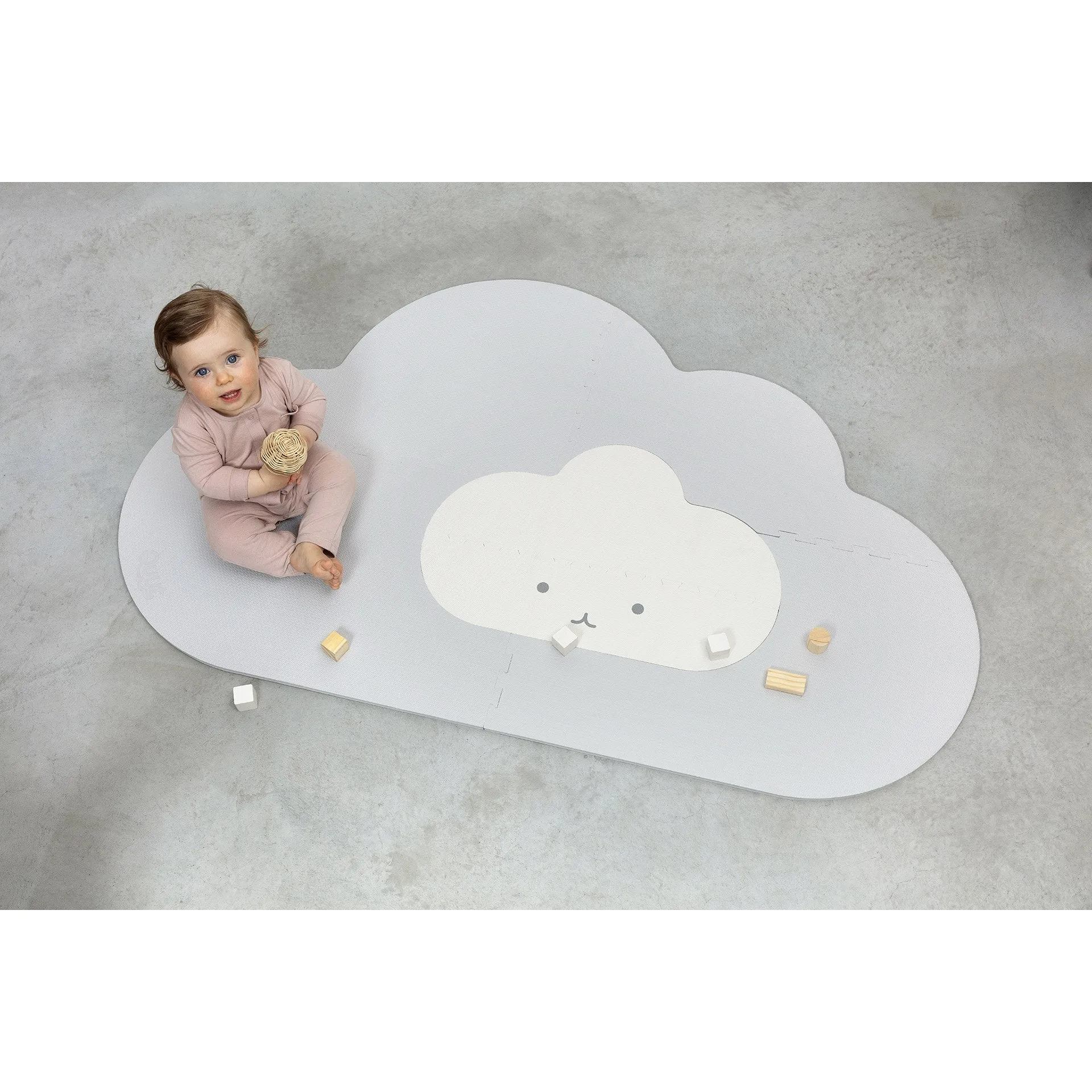 Quut Playmat - Head In The Clouds (S - 145 x 90cm) - Pearl Grey