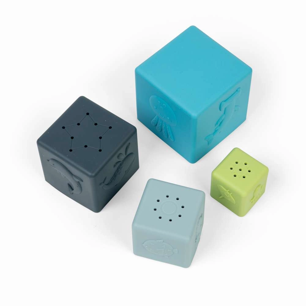 Stacking Cubes