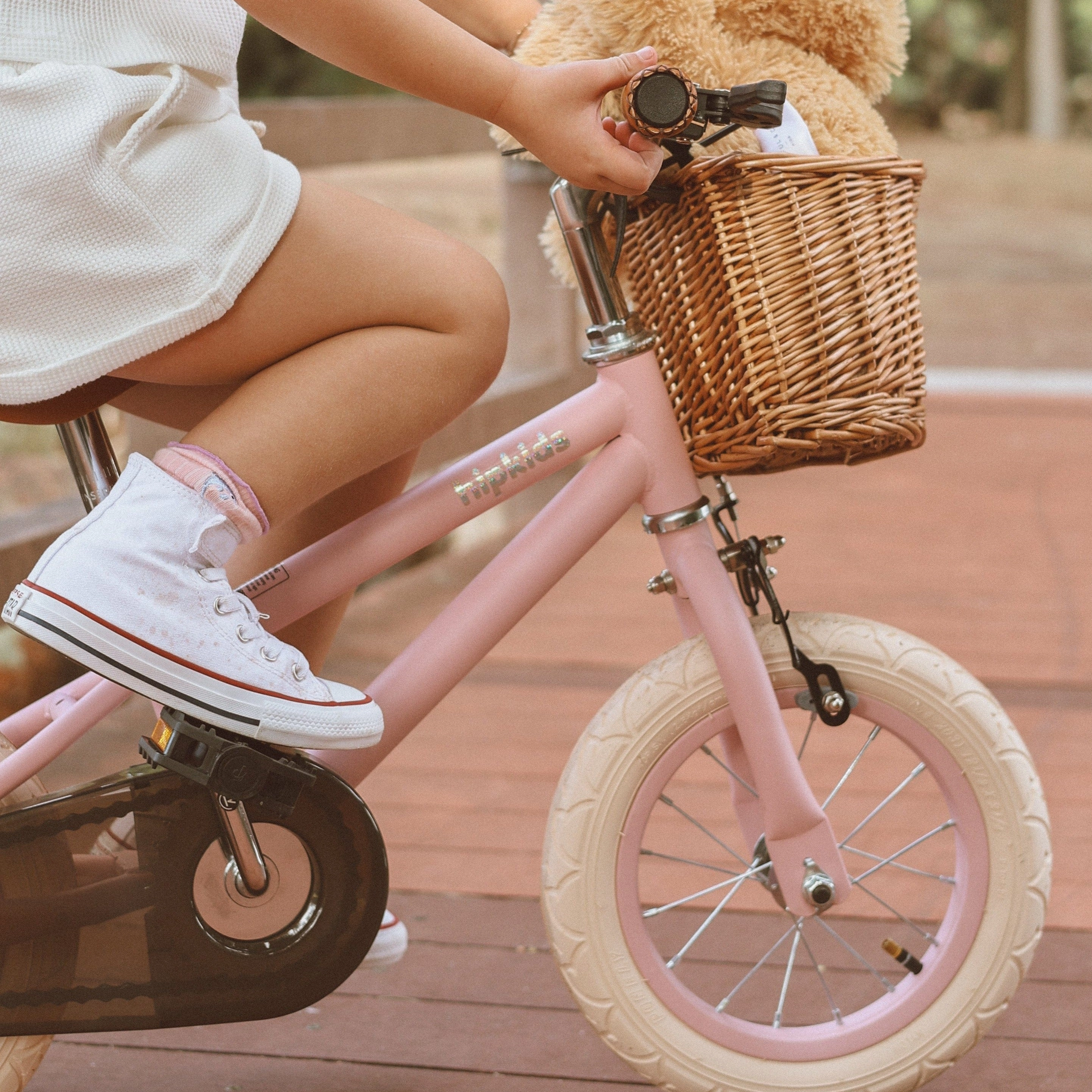 Steel Pedal Bike with Carry Strap Bundle