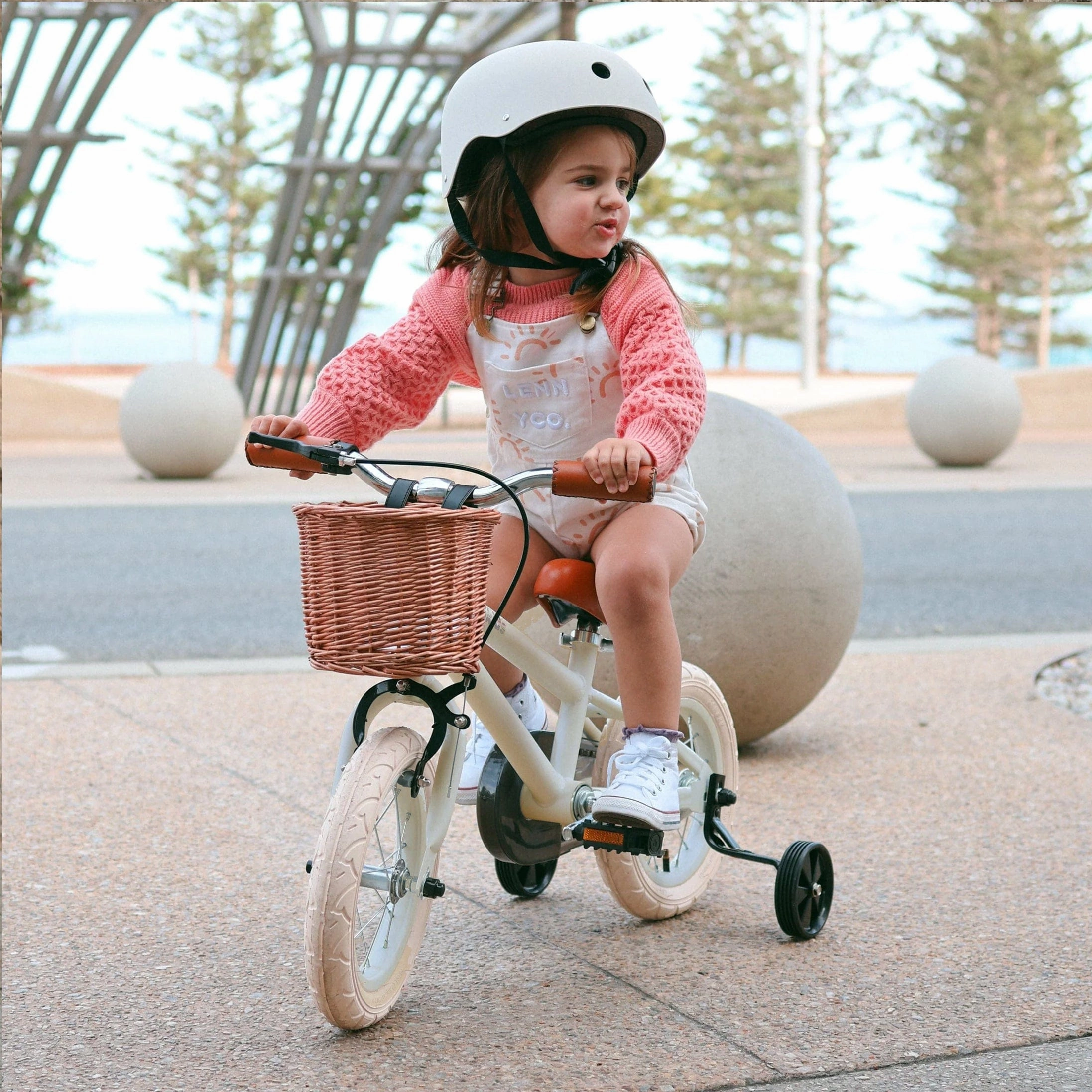 Steel Pedal Bike with Carry Strap Bundle