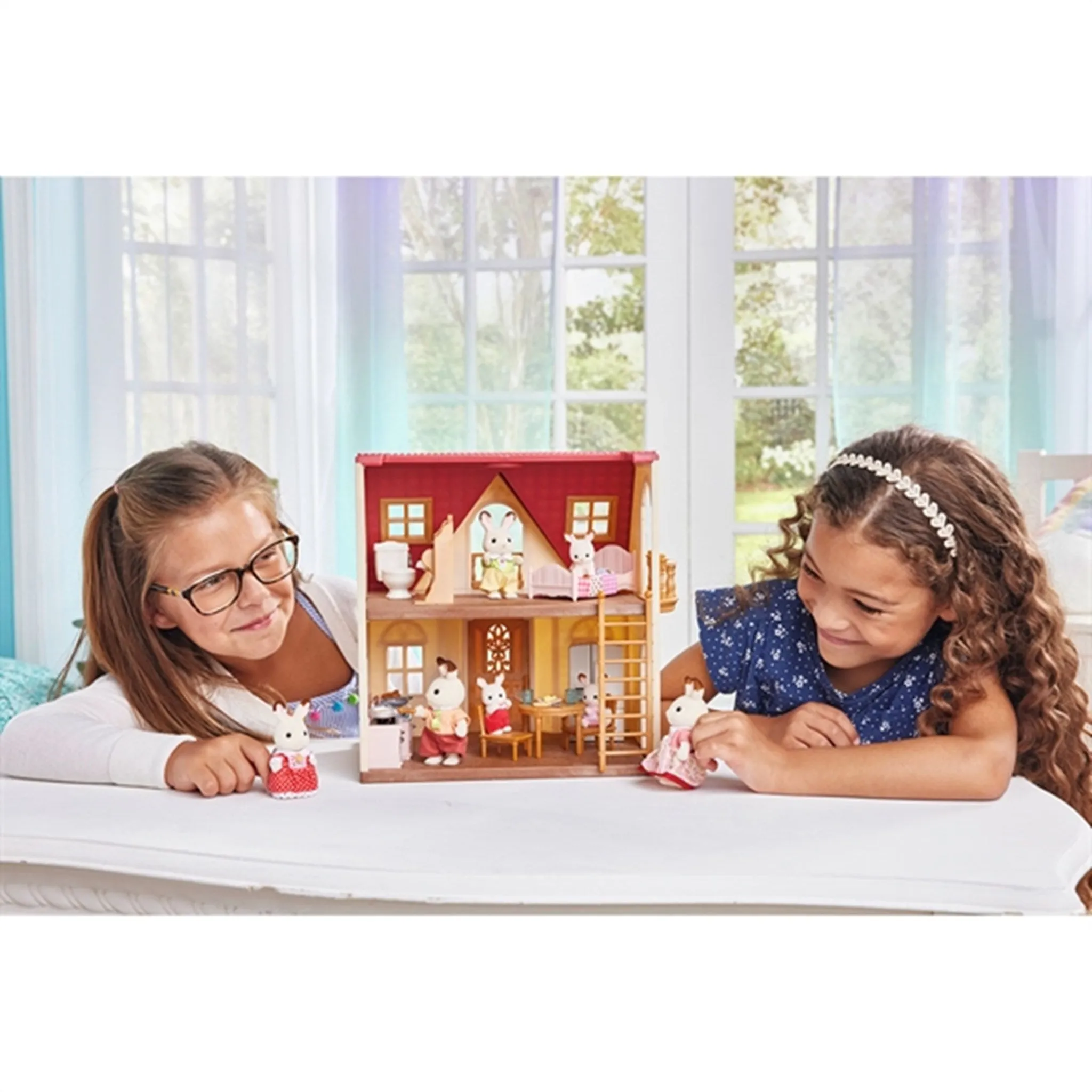 Sylvanian Families? Red Roof Cosy Cottage