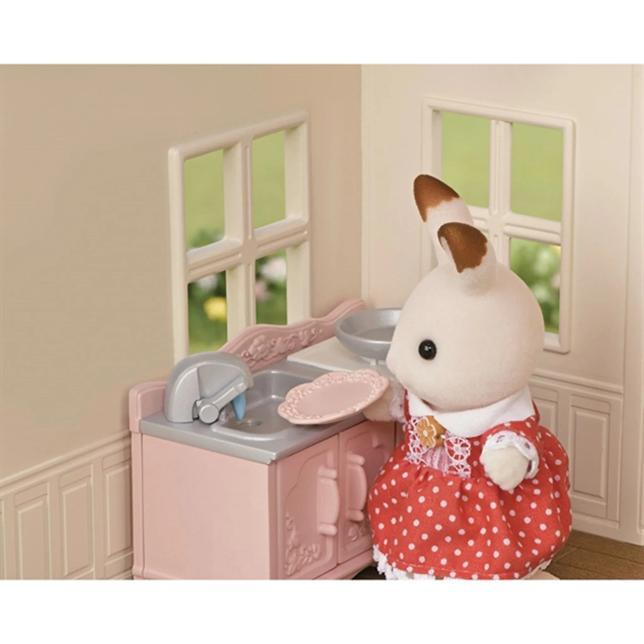 Sylvanian Families? Red Roof Cosy Cottage