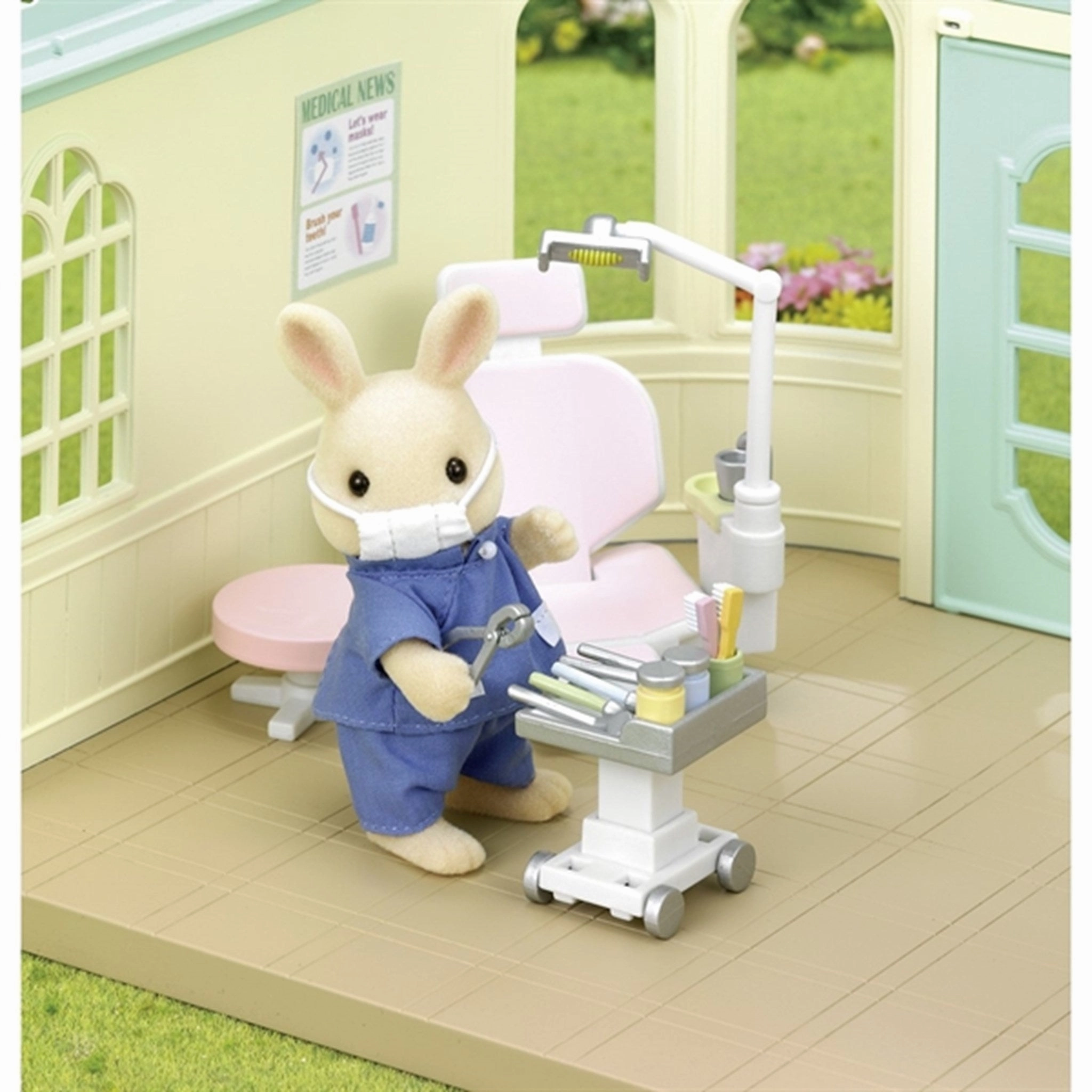 Sylvanian Families Country Dentist Set