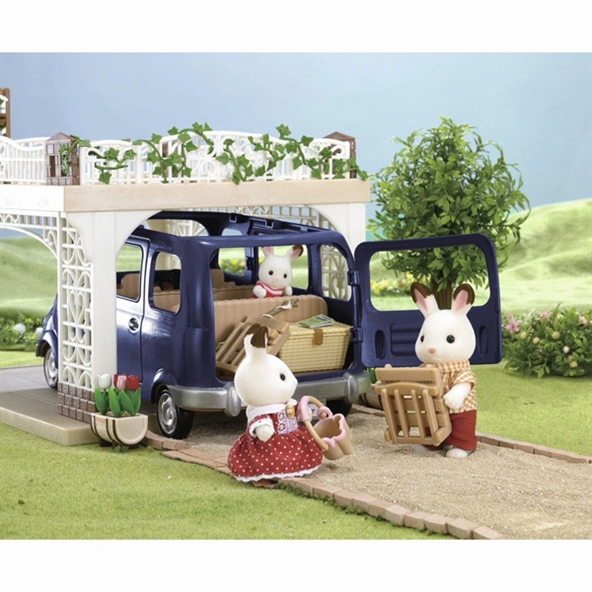 Sylvanian Families Family Seven Seater