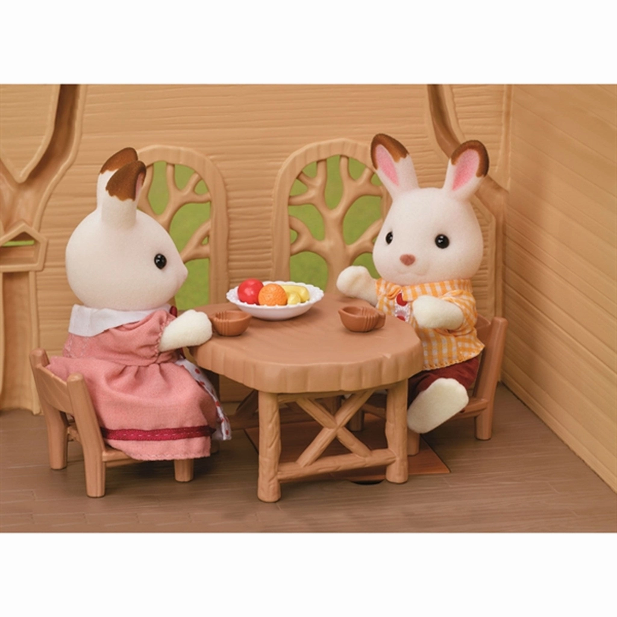 Sylvanian Families Lakeside Lodge