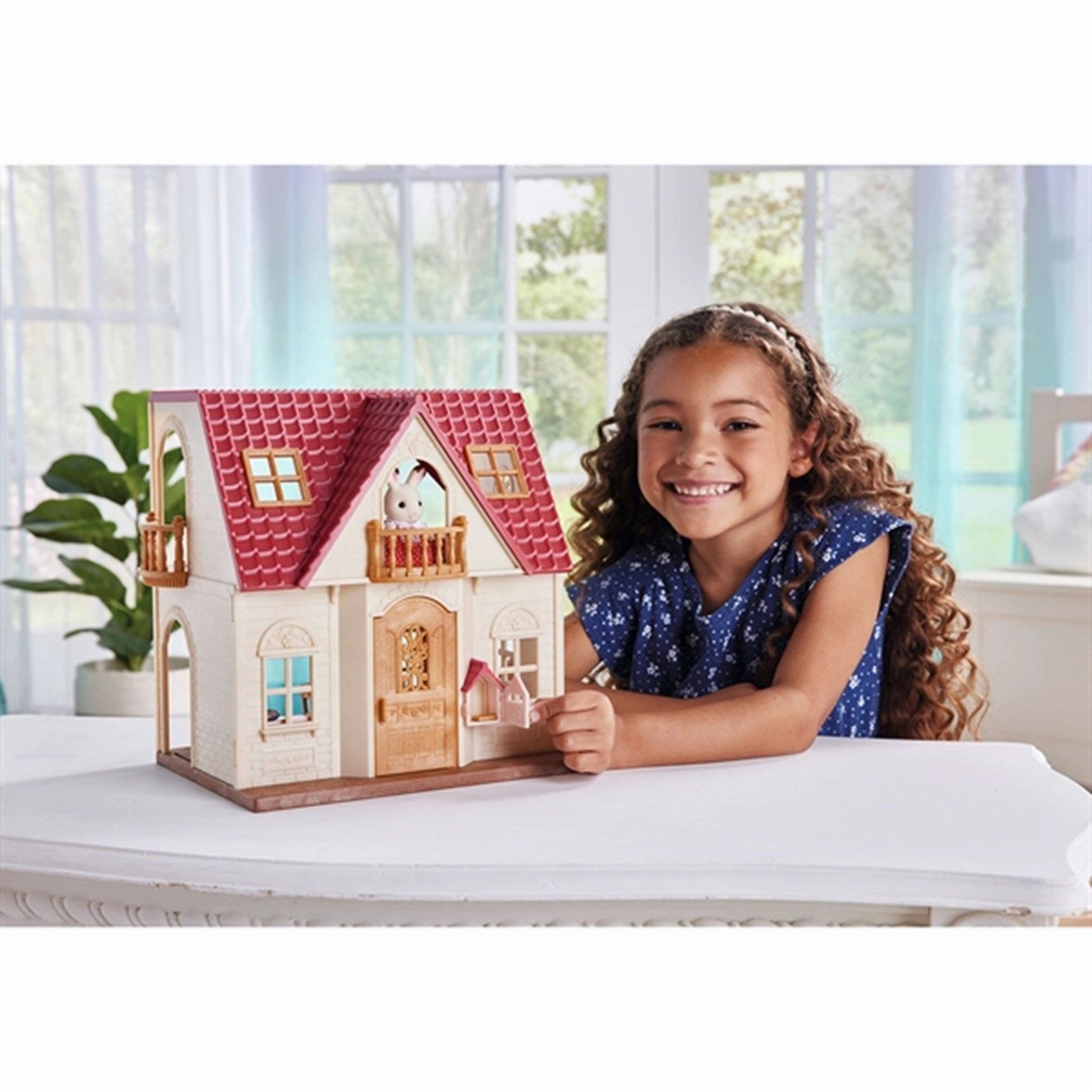 Sylvanian Families Red Roof Cosy Cottage